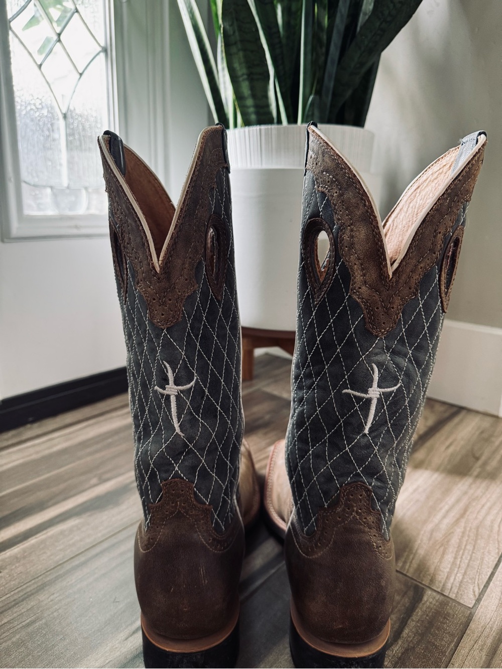 Twisted X Blue/Brown Ruff Stock 14” Shaft Boots